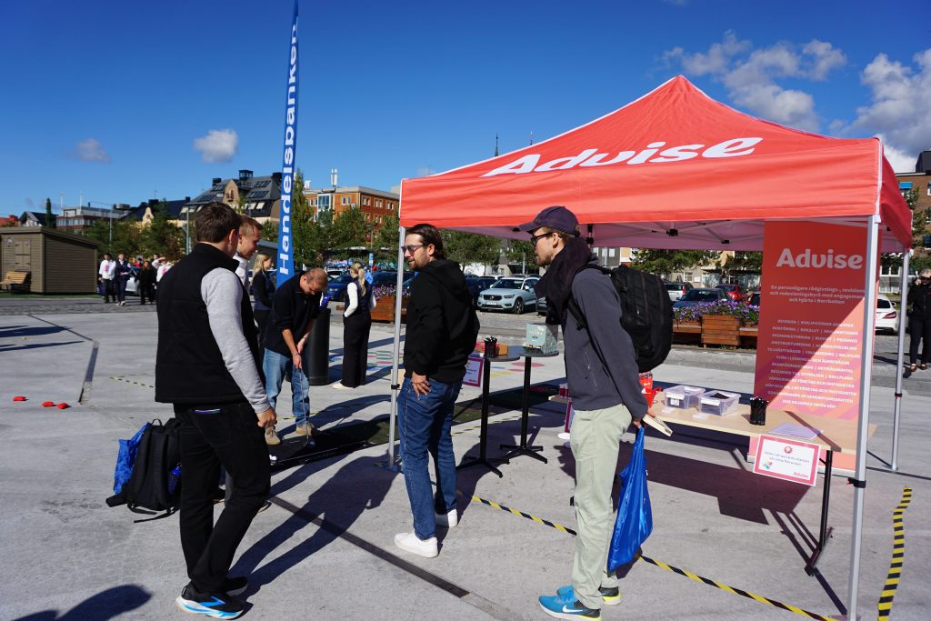 Vi var med och välkomnade förstaårsstudenterna!