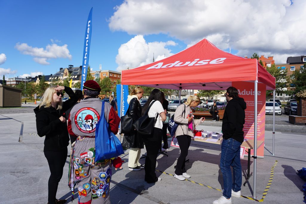 Vi var med och välkomnade förstaårsstudenterna!