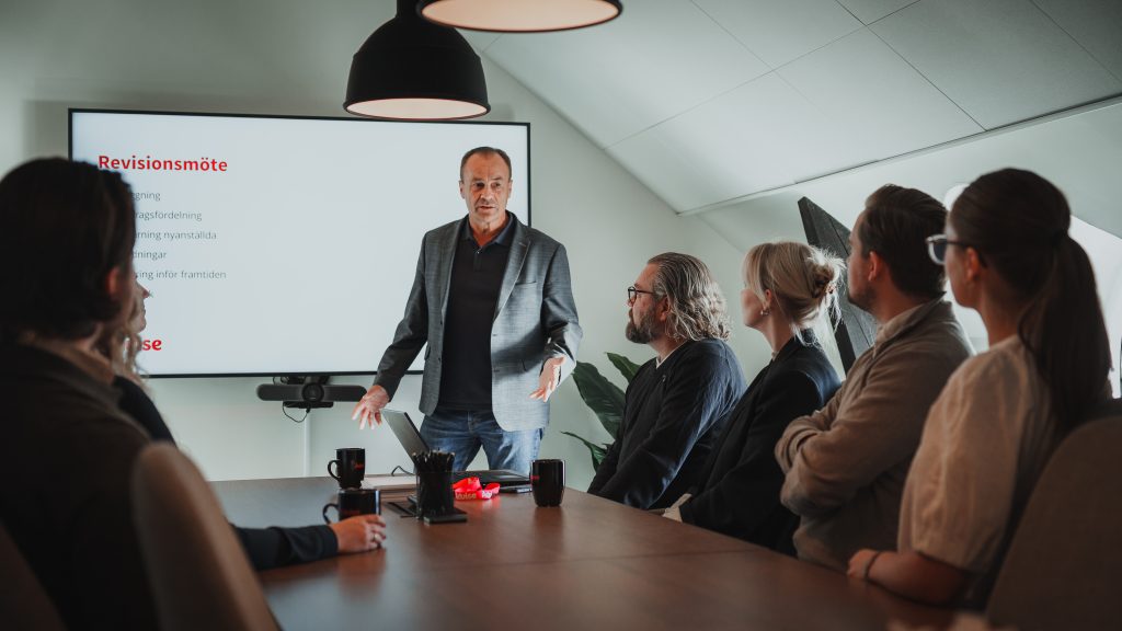 Advise North fyller fem år!